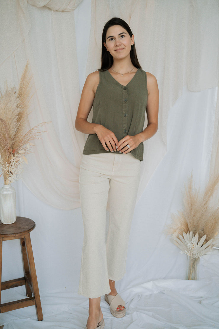 camilla button tank