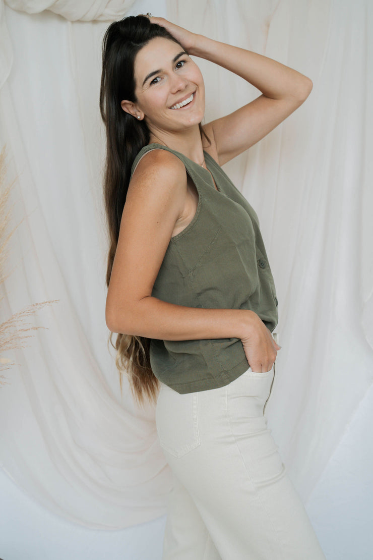 camilla button tank