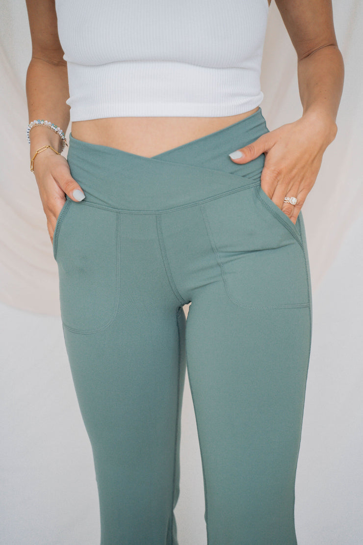 v waist flare yoga pant