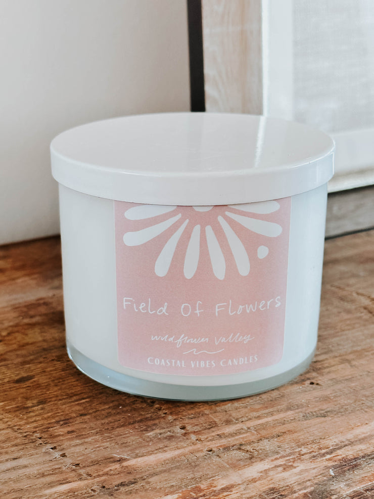 field of flowers signature candle 17oz