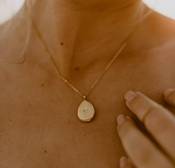 the water dweller necklace