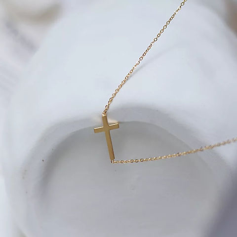 darlin cross pendant