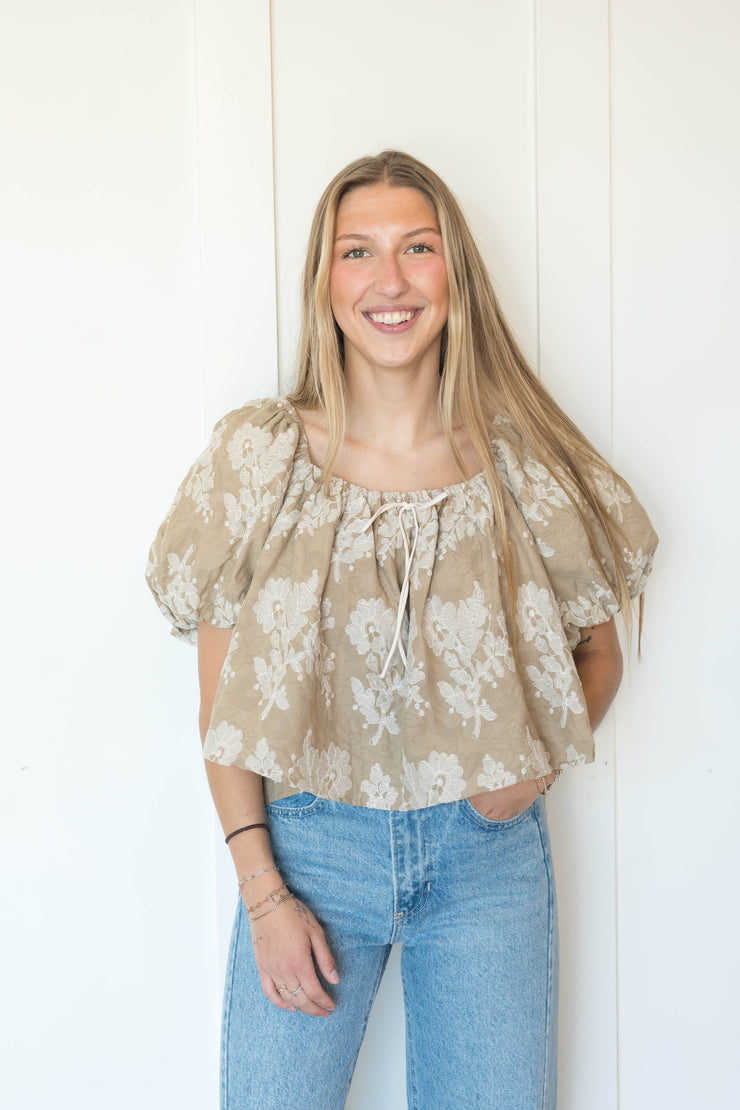 emmy puff sleeve top