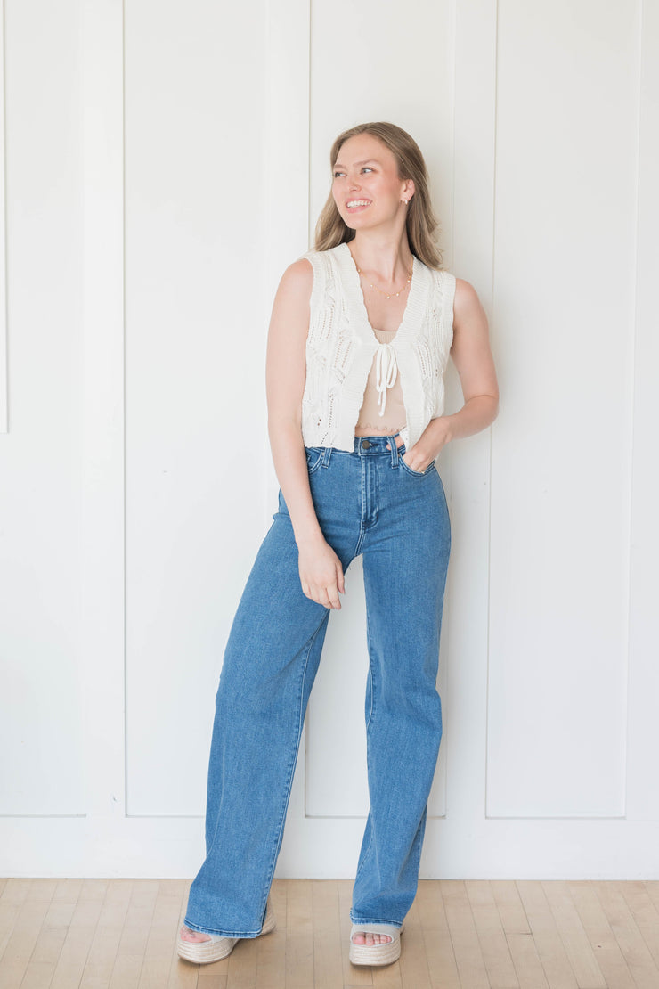 beth tie front top