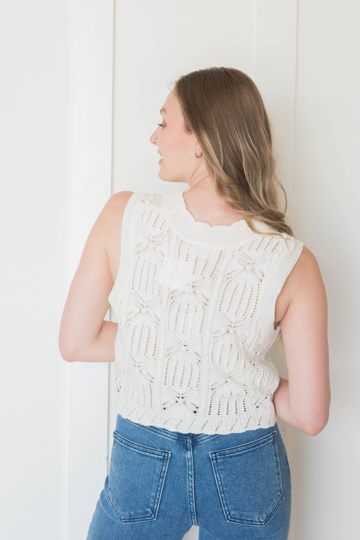 beth tie front top