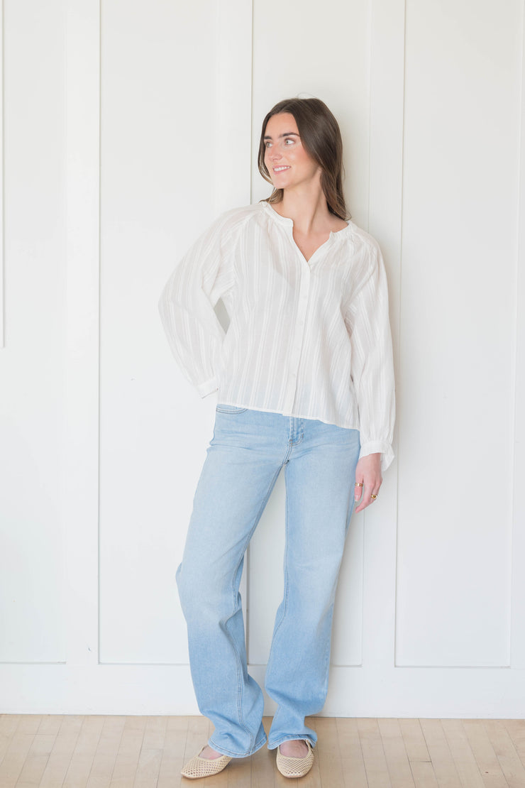 wren button up top