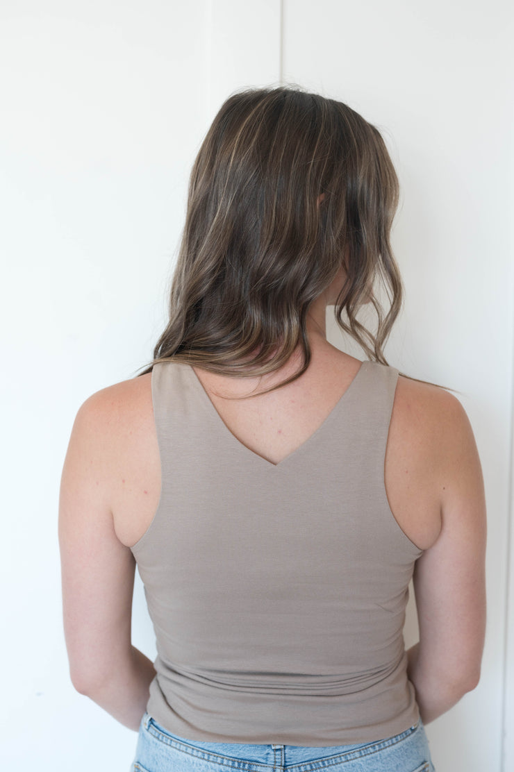 peyton vneck tank