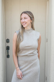 deora sweater
