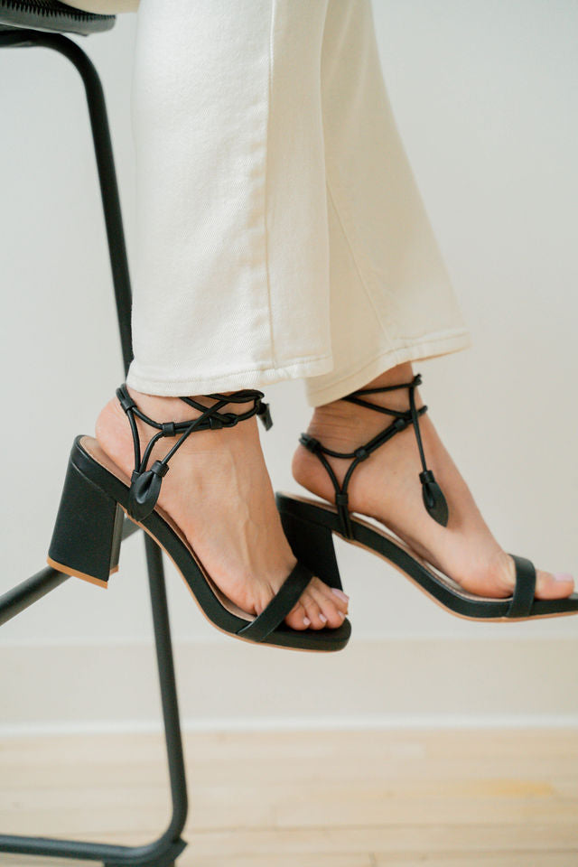 muna block heel sandal