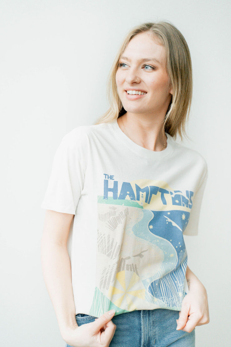 the hamptons graphic tee