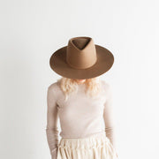 dakota triangle crown hat