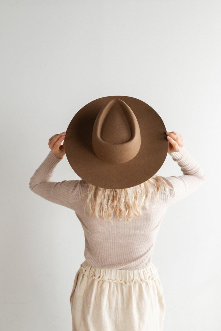 dakota triangle crown hat