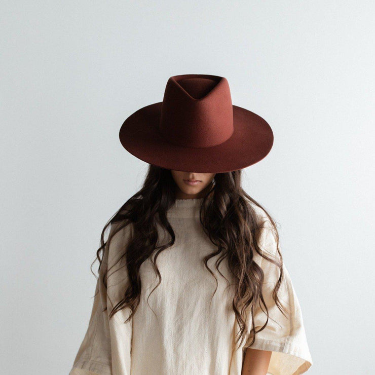dakota triangle crown hat