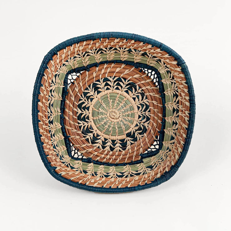 micaela basket